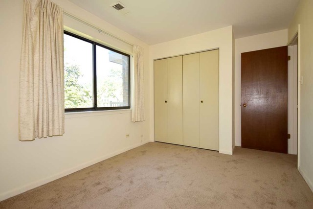 707 West Central Road, Unit B4 Mount Prospect, IL 60056 - Photo 13 of 16