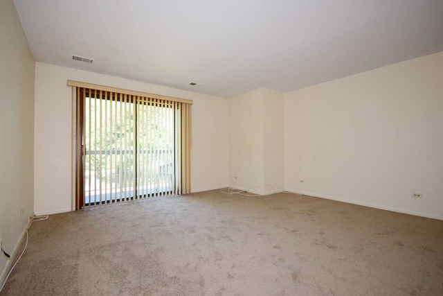 707 West Central Road, Unit B4 Mount Prospect, IL 60056 - Photo 3 of 16