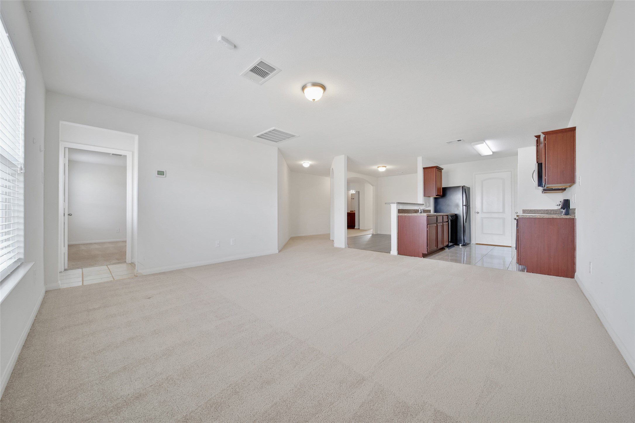 12122 Trawler Place La Marque, TX 77568 - Photo 3 of 10