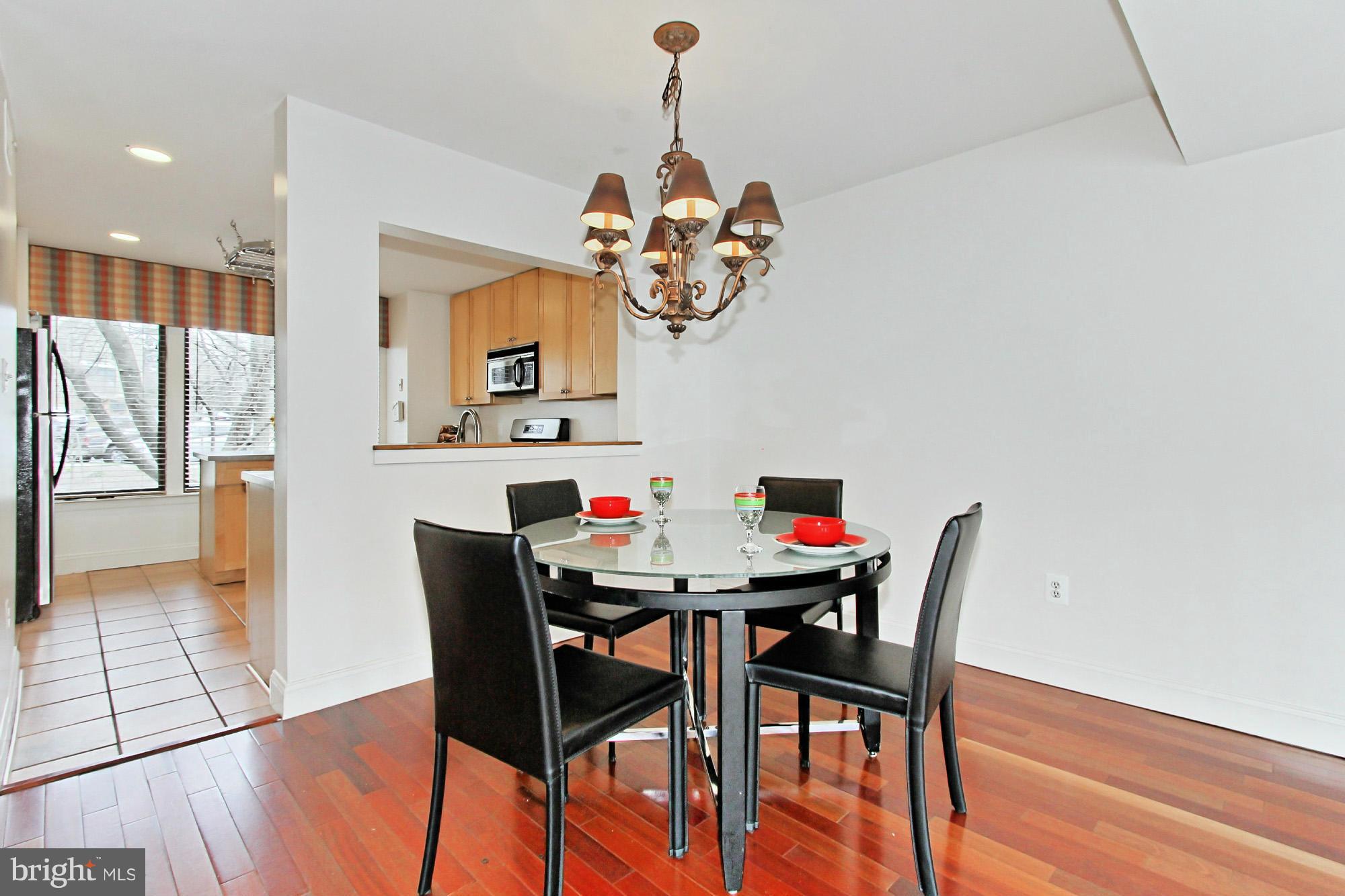 11008 Thrush Ridge Road Reston, VA 20191 - Photo 9 of 27 Dining Room