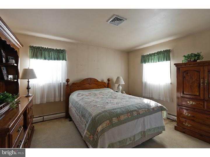 1124 Almshouse Road Ivyland, PA 18974 - Photo 16 of 25