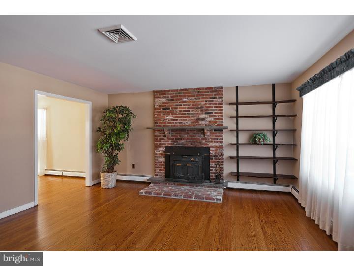 1124 Almshouse Road Ivyland, PA 18974 - Photo 6 of 25