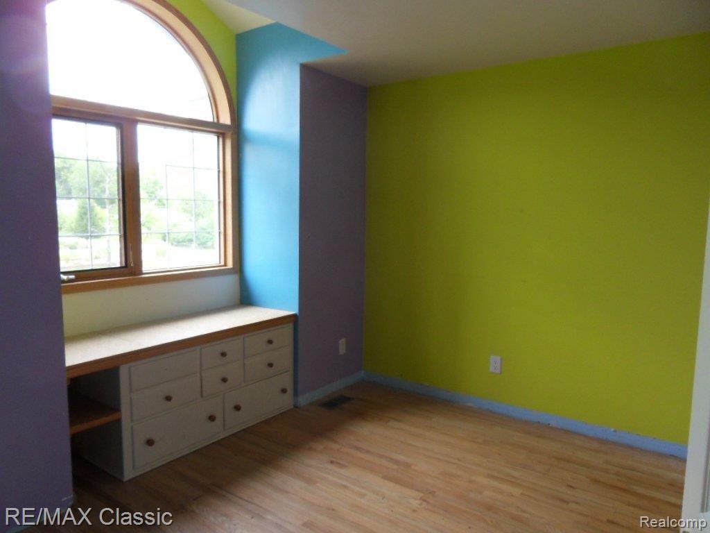 25575 Farmbrook Road Southfield, MI 48034 - Photo 9 of 11 Farmbrook 25575 08-26-11 City Re