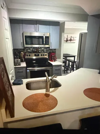 $3,200 | 12725 Shoreline Drive, Unit 6C, Wellington, FL 33414