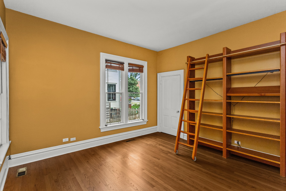 2236 Ridge Avenue Evanston, IL 60201 - Photo 23 of 68 Gallery Image 23