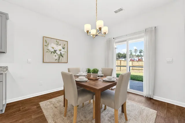 $370,000 | 114 Oakwood Boulevard, Summerville, SC 29486