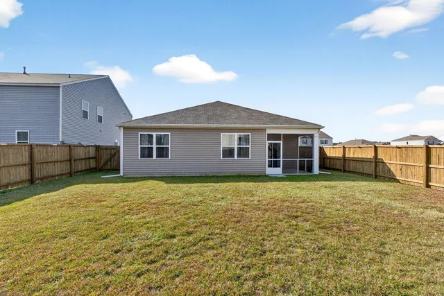 $370,000 | 114 Oakwood Boulevard, Summerville, SC 29486