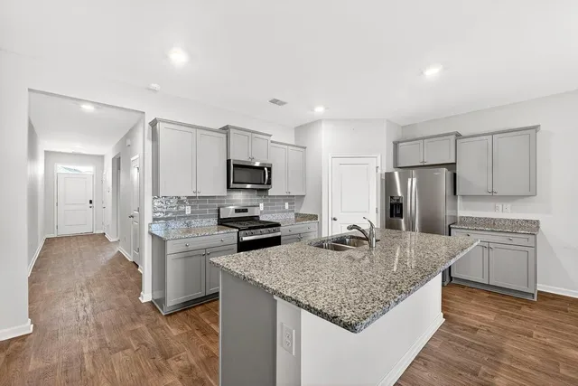 $370,000 | 114 Oakwood Boulevard, Summerville, SC 29486