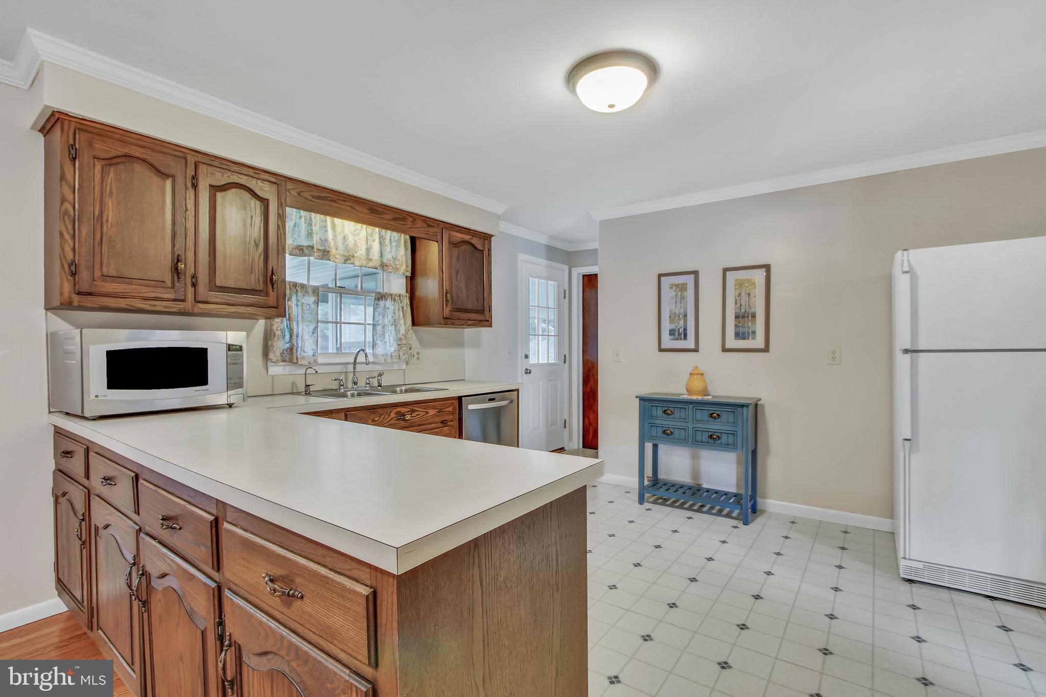 7 Monticello Avenue Spring Grove, PA 17362 - Photo 8 of 35