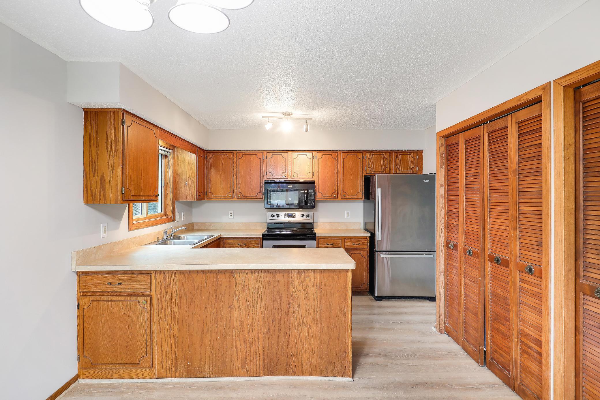 2075 13th Avenue West Shakopee, MN 55379 - Photo 18 of 40