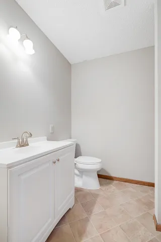 $229,900 | 2075 13th Avenue West, Shakopee, MN 55379