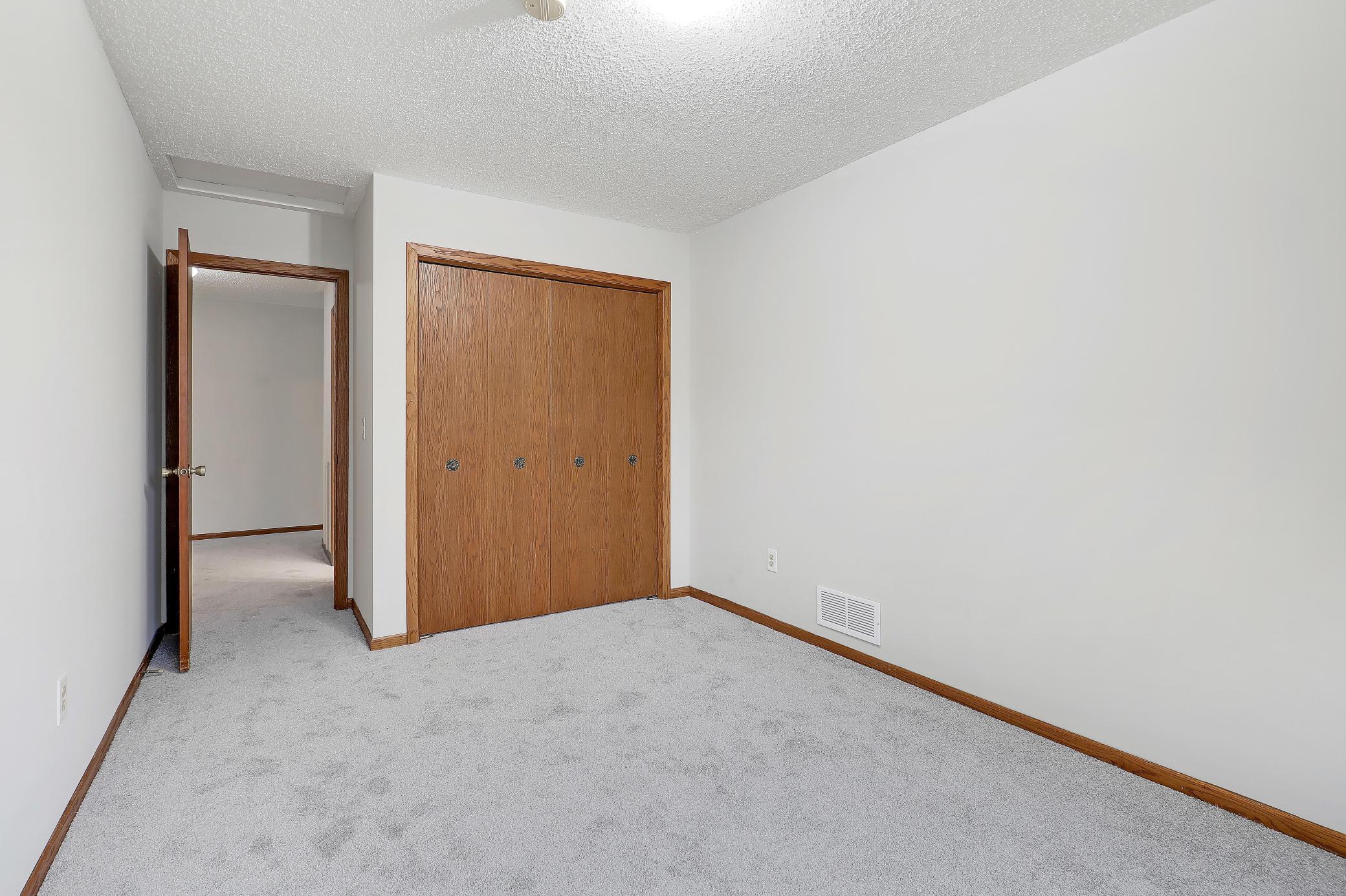 2075 13th Avenue West Shakopee, MN 55379 - Photo 33 of 40