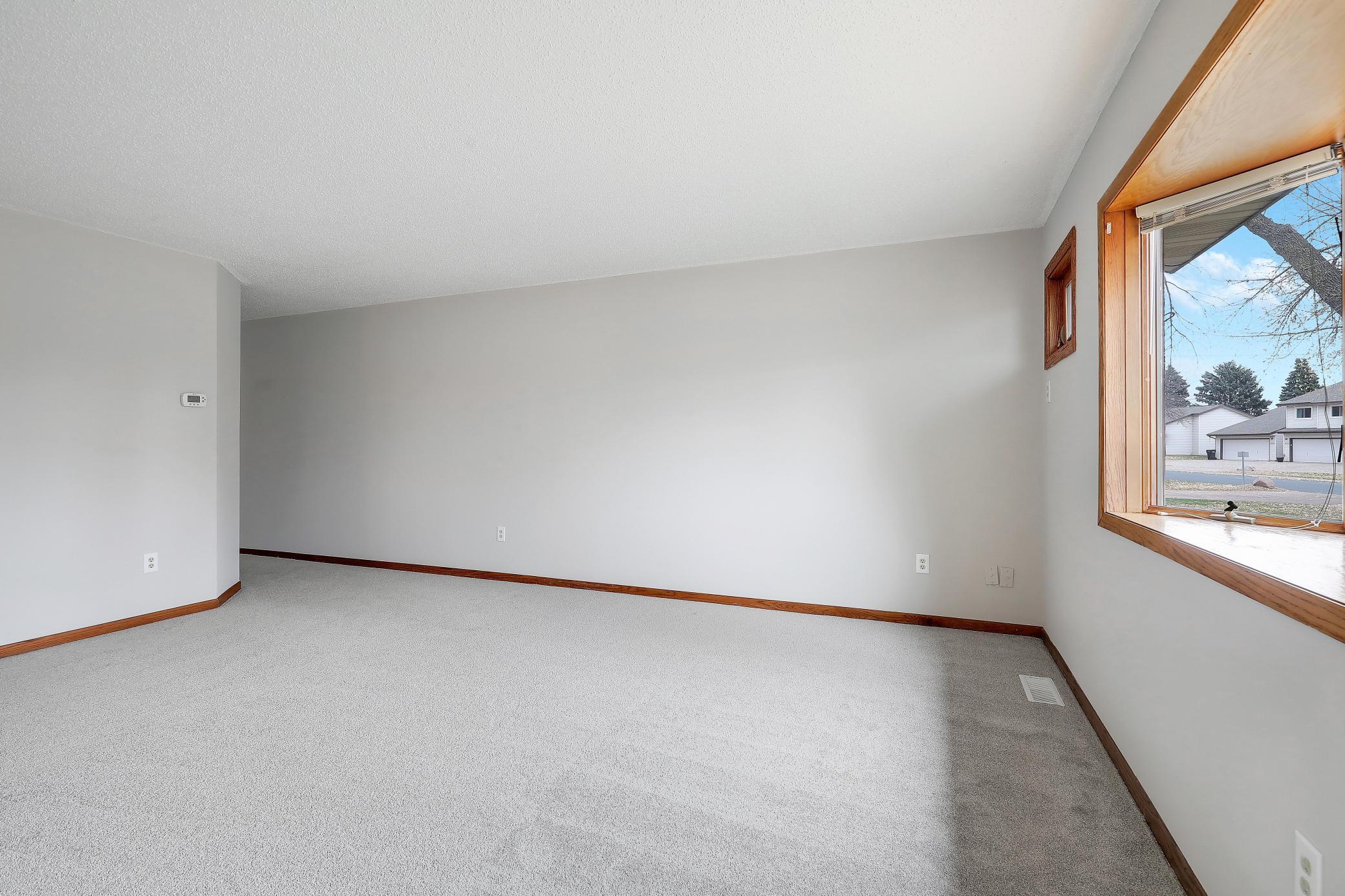 2075 13th Avenue West Shakopee, MN 55379 - Photo 7 of 33