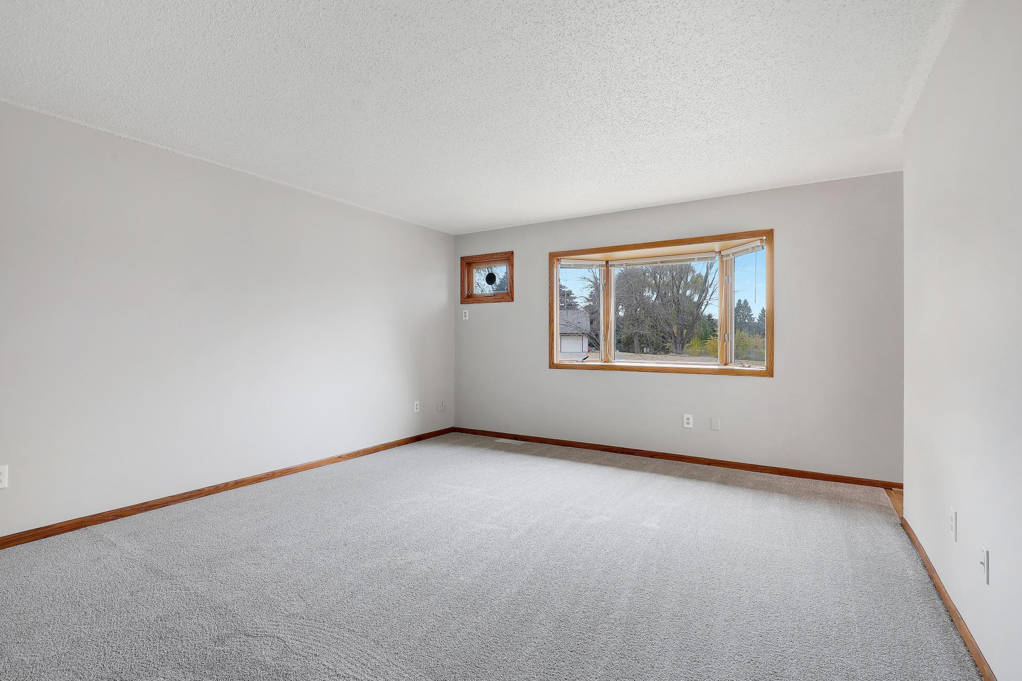 2075 13th Avenue West Shakopee, MN 55379 - Photo 9 of 40