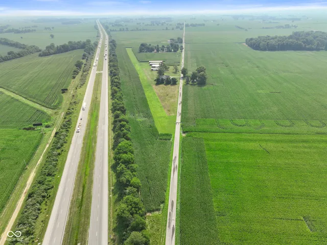 $750,000 | 10340 West C R 1000 Street North, Stilesville, IN 46180
