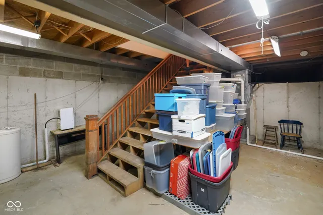 $750,000 | 10340 West C R 1000 Street North, Stilesville, IN 46180