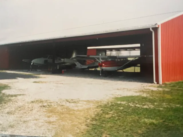 $750,000 | 10340 West C R 1000 Street North, Stilesville, IN 46180