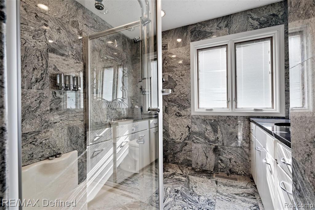 840 Cobblestone Drive Rochester Hills, MI 48309 - Photo 33 of 50