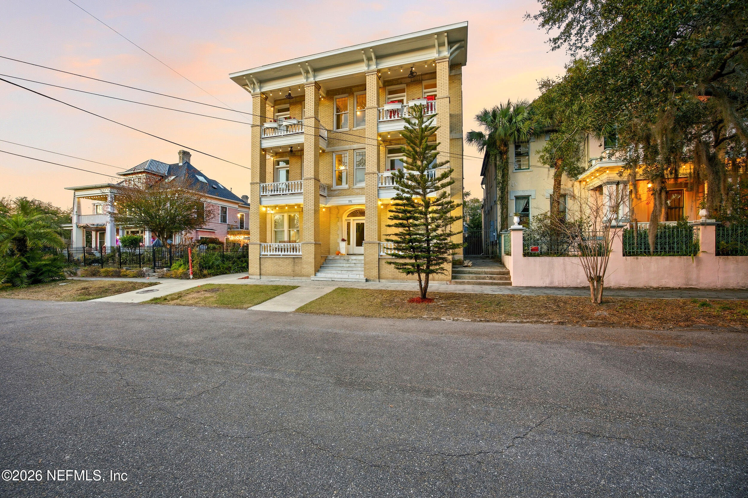 115 West 2nd Street Jacksonville, FL 32206 - Photo 3 of 96 twilight - 3