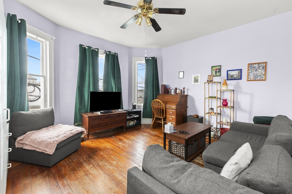 49 Federal Street Beverly, MA 01915 - Photo 14 of 24