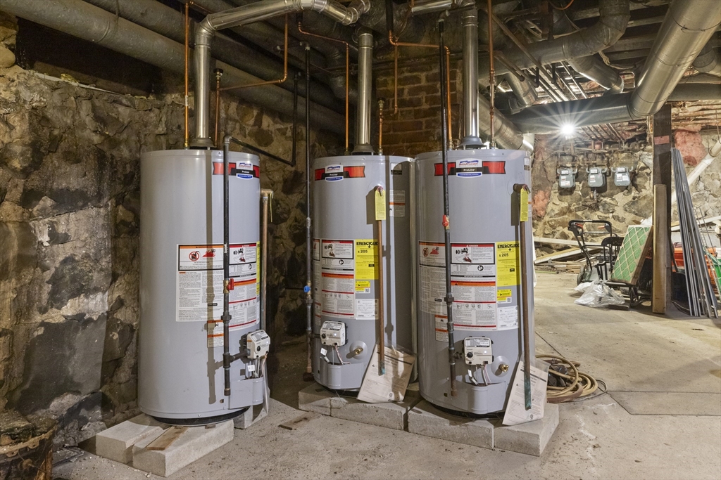 49 Federal Street Beverly, MA 01915 - Photo 21 of 24