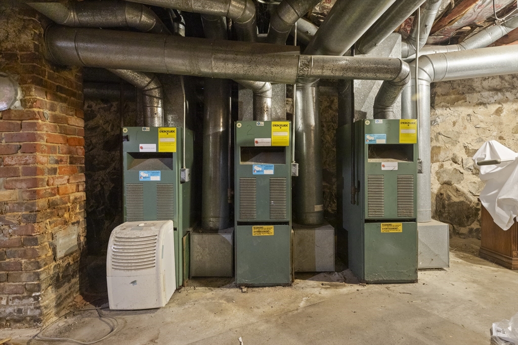 49 Federal Street Beverly, MA 01915 - Photo 22 of 24