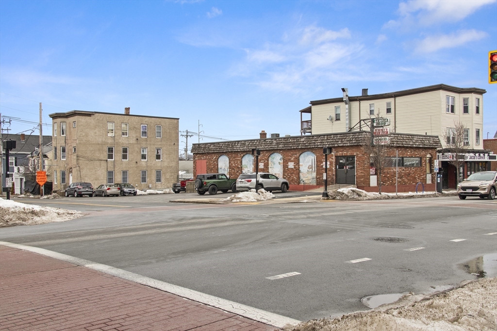 49 Federal Street Beverly, MA 01915 - Photo 5 of 24