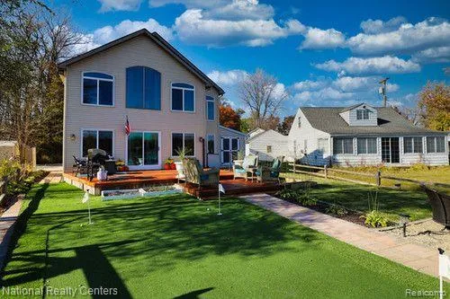 $749,900 | 8819 Lagoon Drive, Brighton, MI 48116