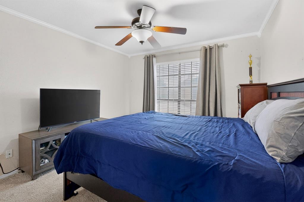 330 West Harwood Road, Unit D Hurst, TX 76054 - Photo 15 of 28