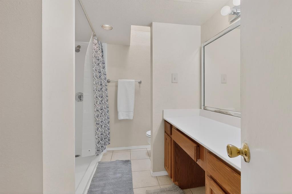 330 West Harwood Road, Unit D Hurst, TX 76054 - Photo 17 of 28