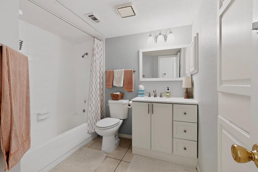 330 West Harwood Road, Unit D Hurst, TX 76054 - Photo 22 of 28