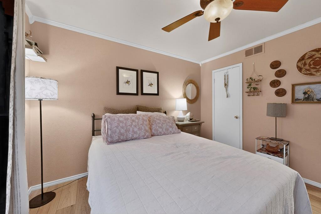 330 West Harwood Road, Unit D Hurst, TX 76054 - Photo 24 of 28