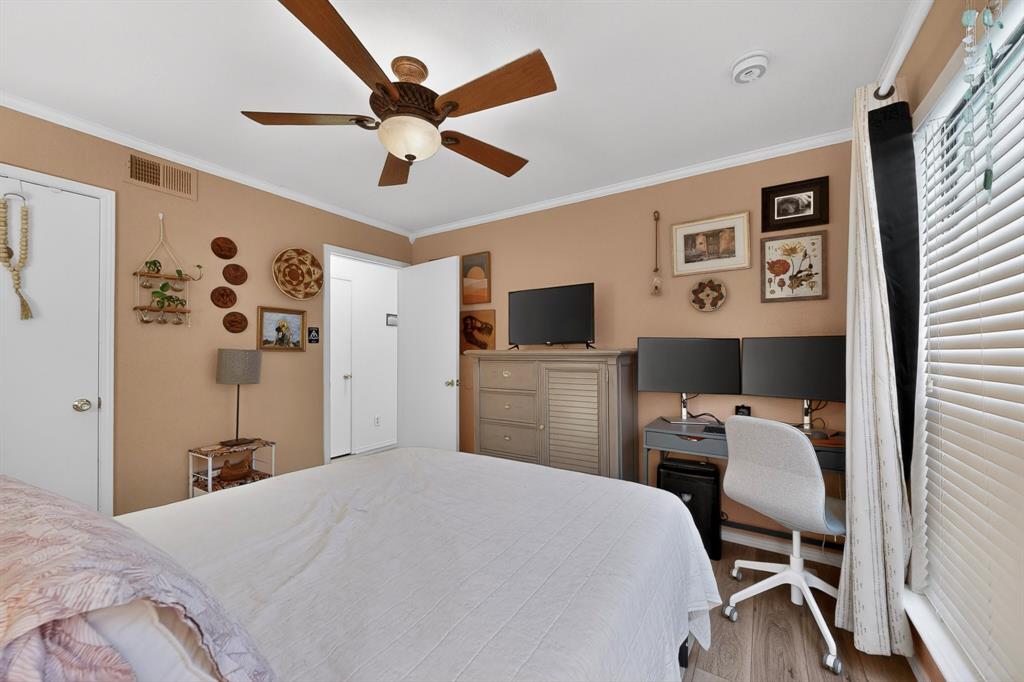 330 West Harwood Road, Unit D Hurst, TX 76054 - Photo 26 of 28