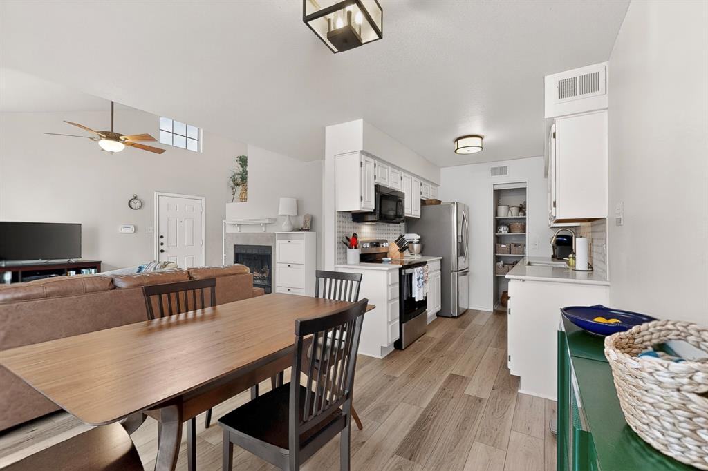 330 West Harwood Road, Unit D Hurst, TX 76054 - Photo 9 of 28