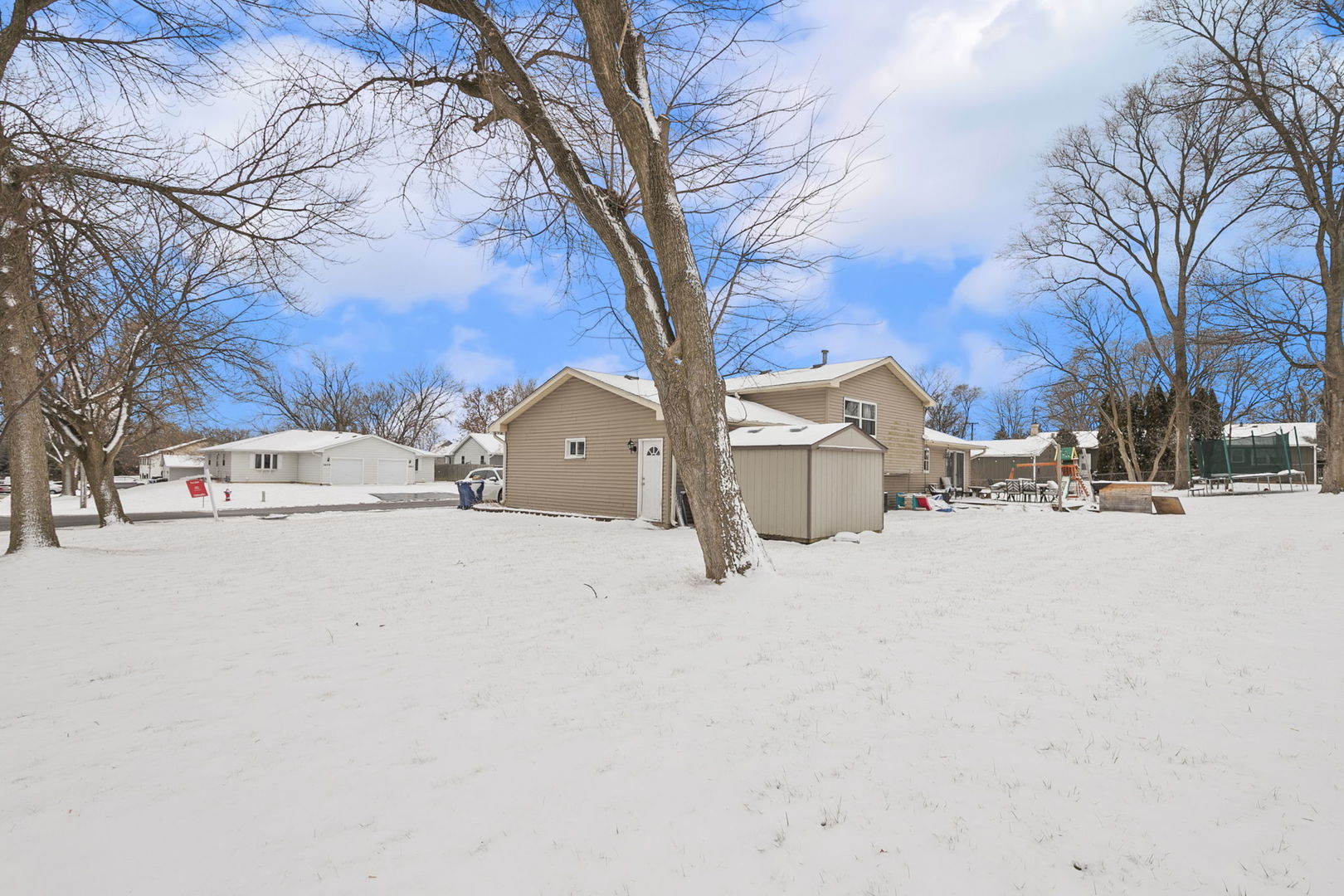 3668 Grandview Avenue Gurnee, IL 60031 - Photo 21 of 25 a view of road with a building