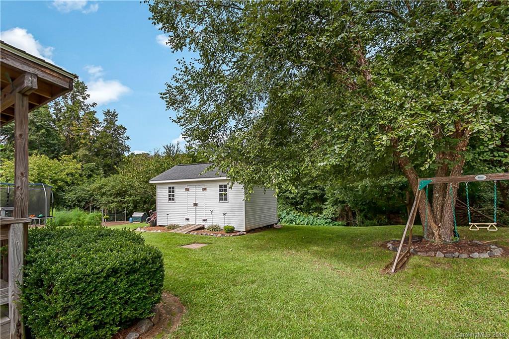 1827 Running Brook Road Charlotte, NC 28214 - Photo 5 of 17