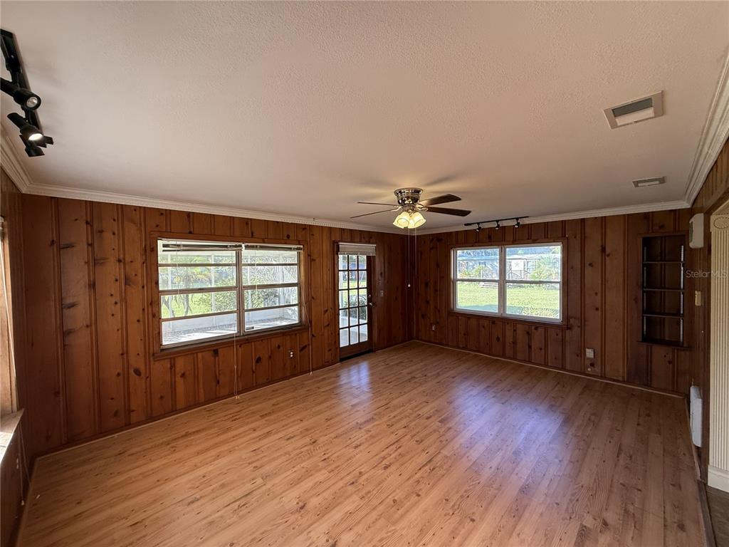 18401 Hamilton Road Dade City, FL 33523 - Photo 11 of 65