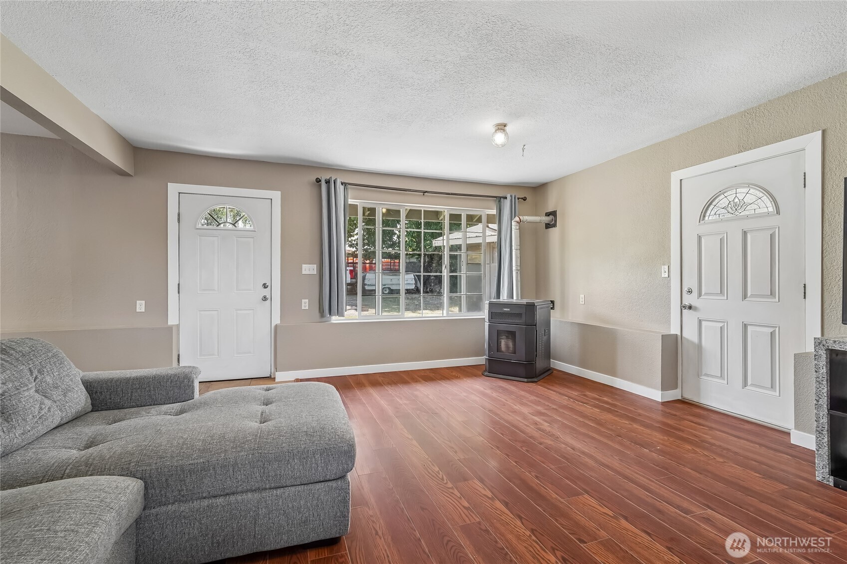 7214 River Road East Puyallup, WA 98371 - Photo 6 of 36