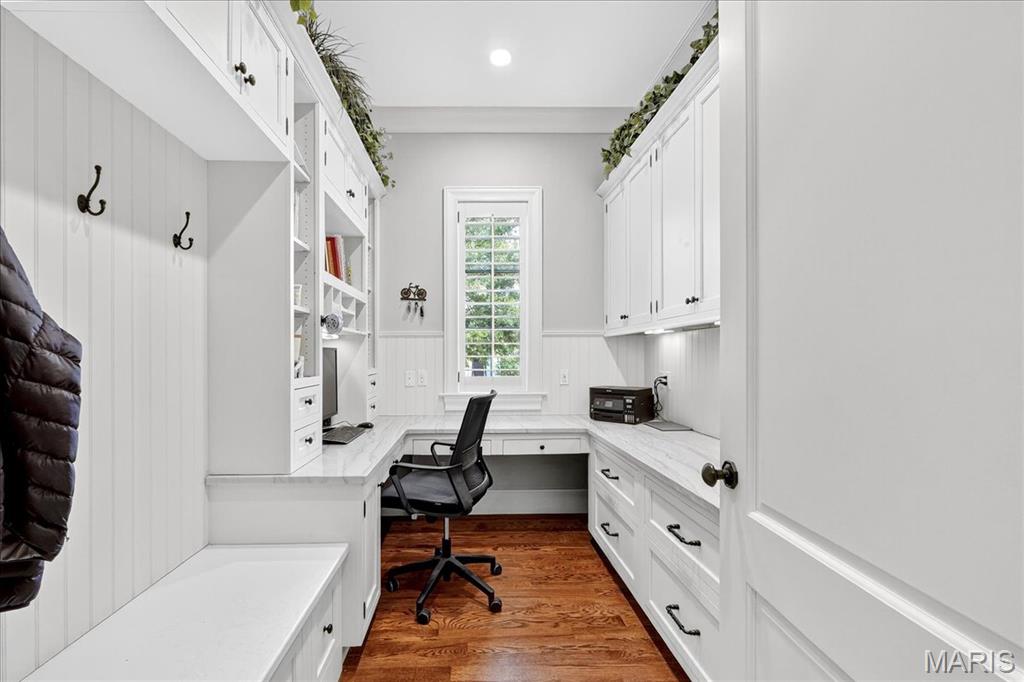 4 Ridgewood Road Ladue, MO 63124 - Photo 32 of 81