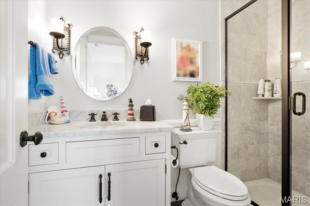 4 Ridgewood Road Ladue, MO 63124 - Photo 35 of 81