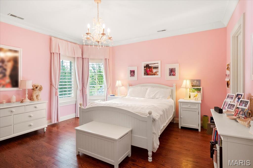 4 Ridgewood Road Ladue, MO 63124 - Photo 36 of 81