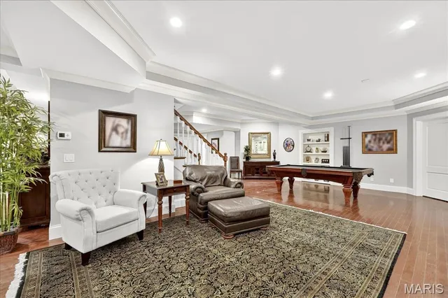 $5,500,000 | 4 Ridgewood Road, Ladue, MO 63124