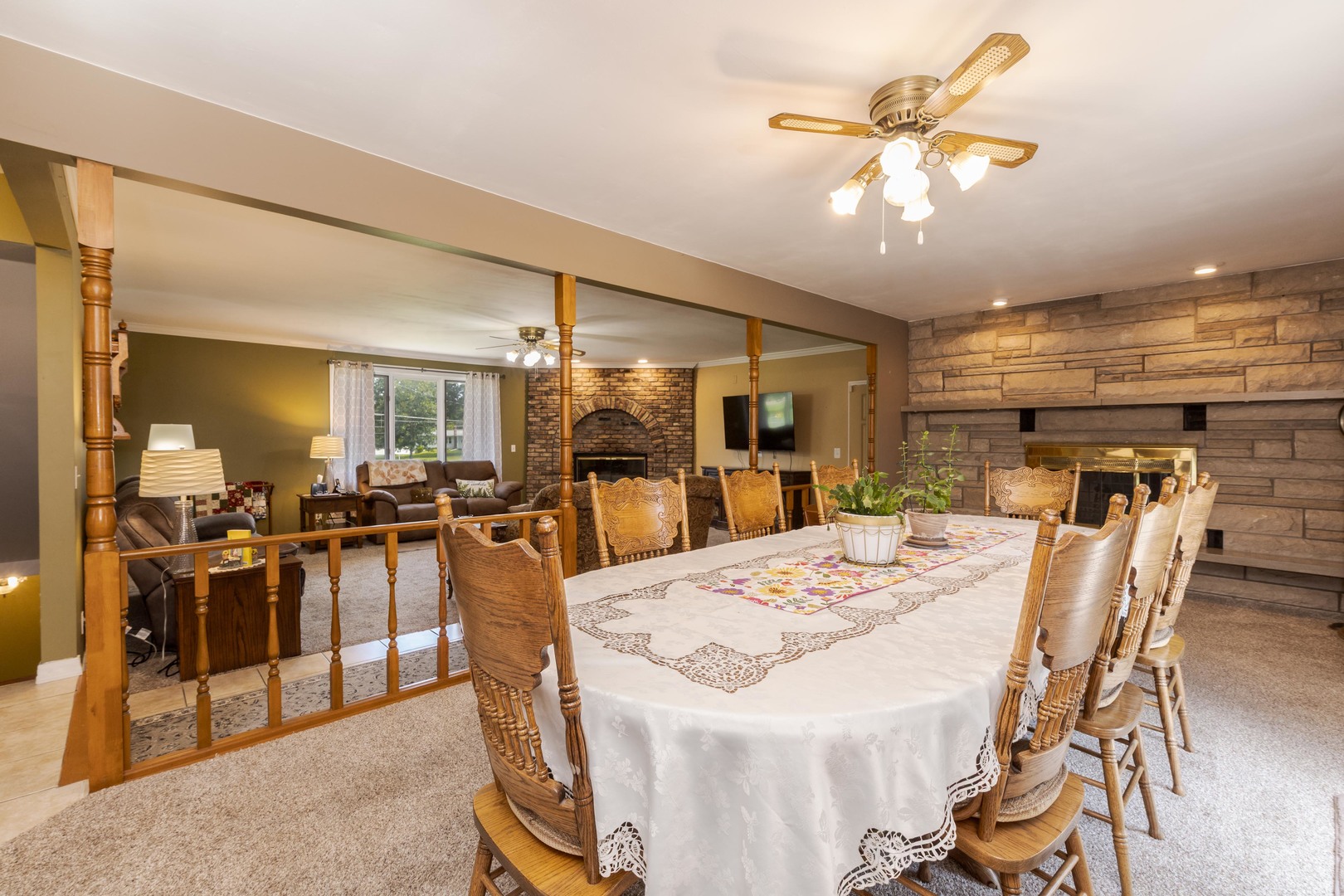 1604 6 Points Road Bloomington, IL 61701 - Photo 14 of 40