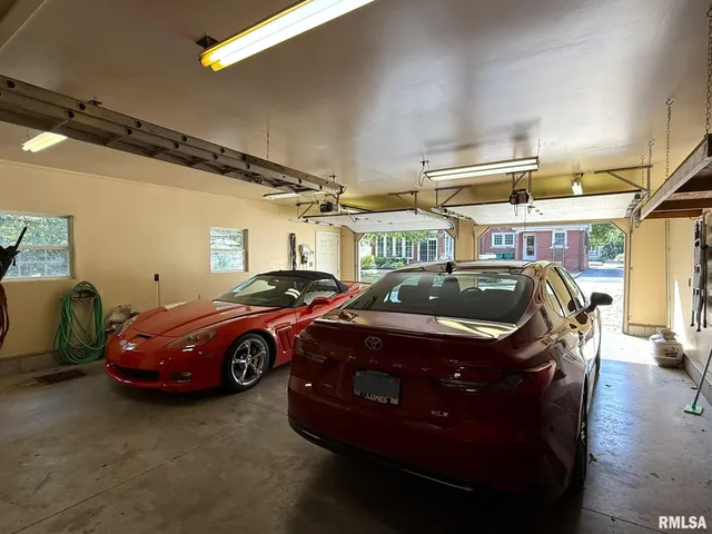 $385,000 | 745 North Academy Street, Galesburg, IL 61401