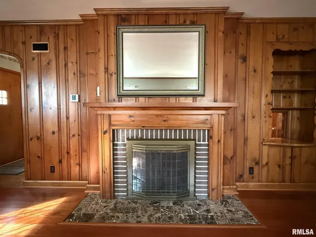 $385,000 | 745 North Academy Street, Galesburg, IL 61401