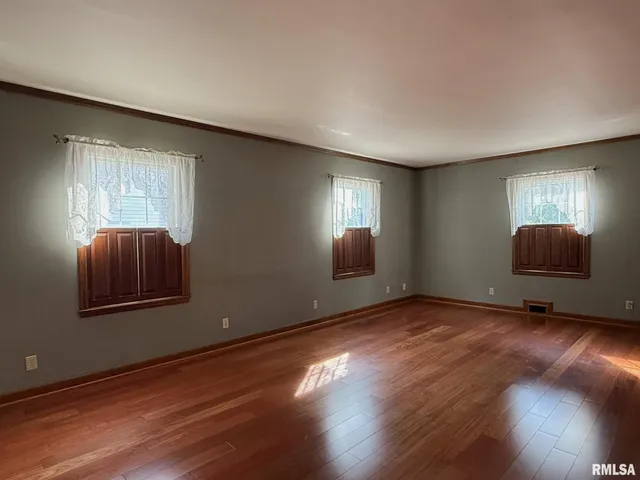 $385,000 | 745 North Academy Street, Galesburg, IL 61401