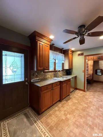 $385,000 | 745 North Academy Street, Galesburg, IL 61401