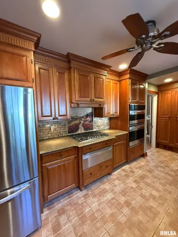 $385,000 | 745 North Academy Street, Galesburg, IL 61401