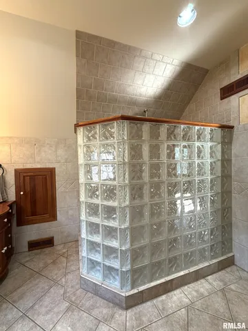 $385,000 | 745 North Academy Street, Galesburg, IL 61401