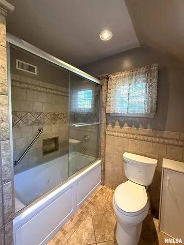 $385,000 | 745 North Academy Street, Galesburg, IL 61401